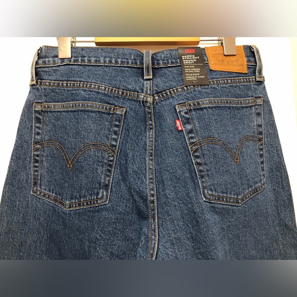 LEVIS WEDGIE FIT STRAIGHT RUFFLE HEM WOMENS DENIM HIGH RISE SIZE 31 CROP - Picture 6 of 12